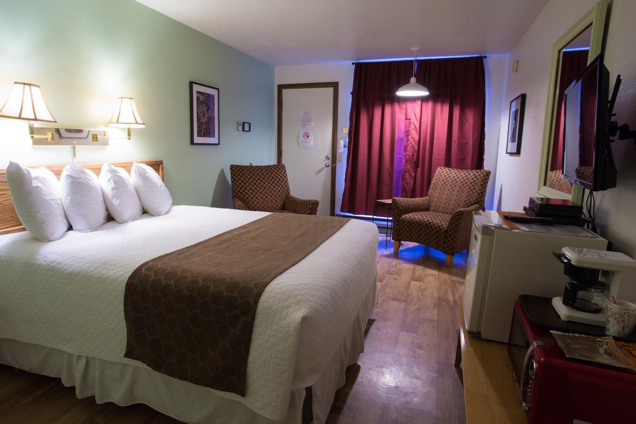La Kris Inn Bandon Kültér fotó